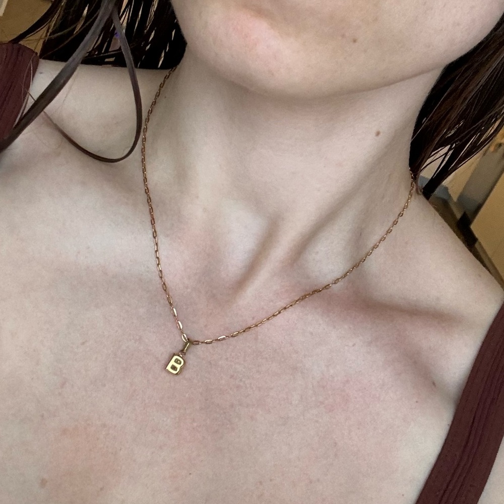 Gold stainless steel initial B necklace dainty letter B